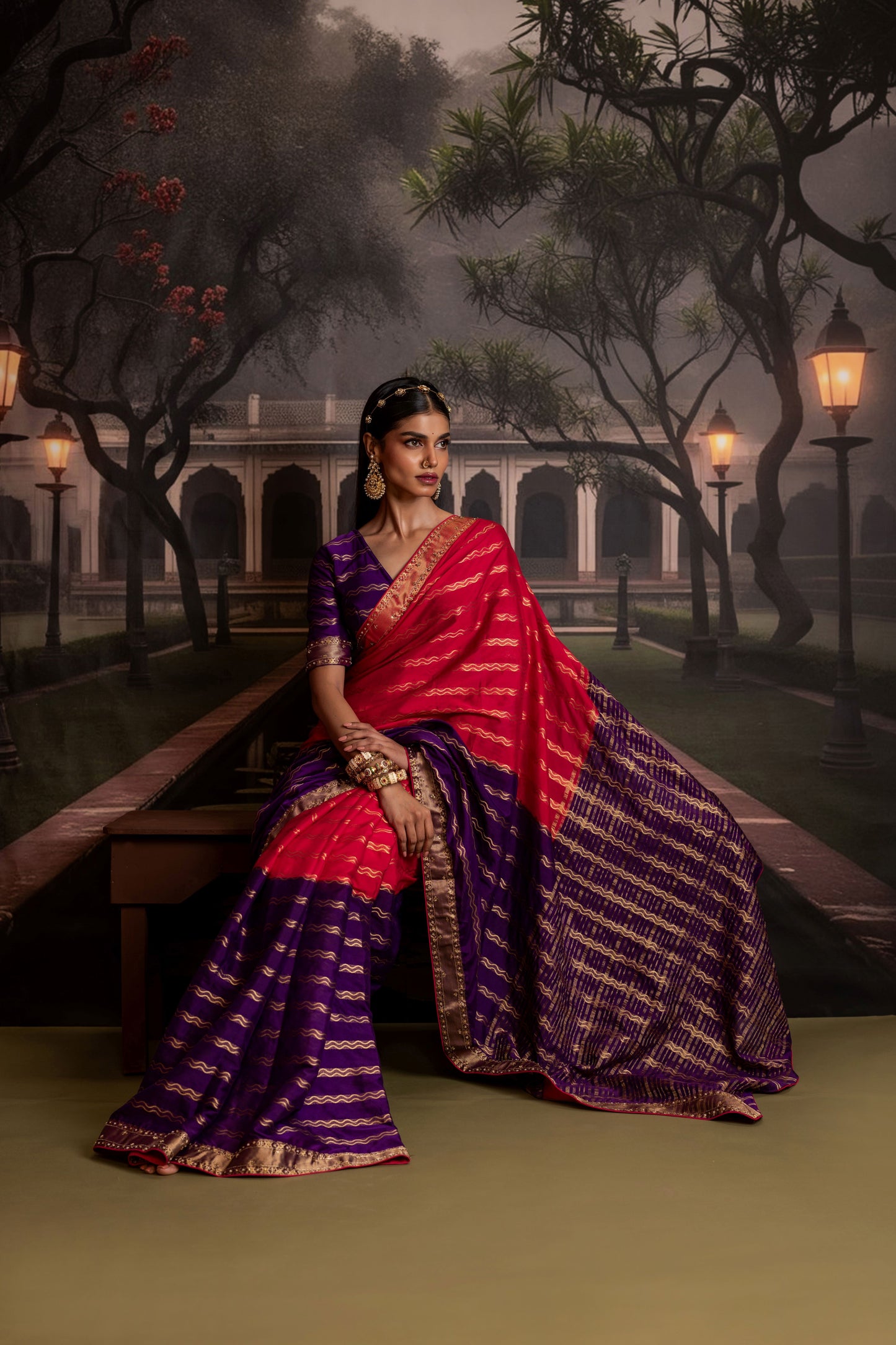 Striking dual-tone Crepe silk saree